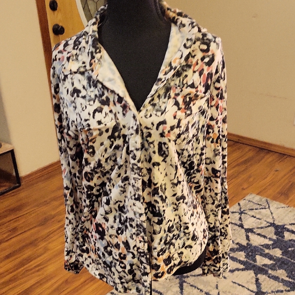 Eden & Olivia Multicolor Button Down Shirt